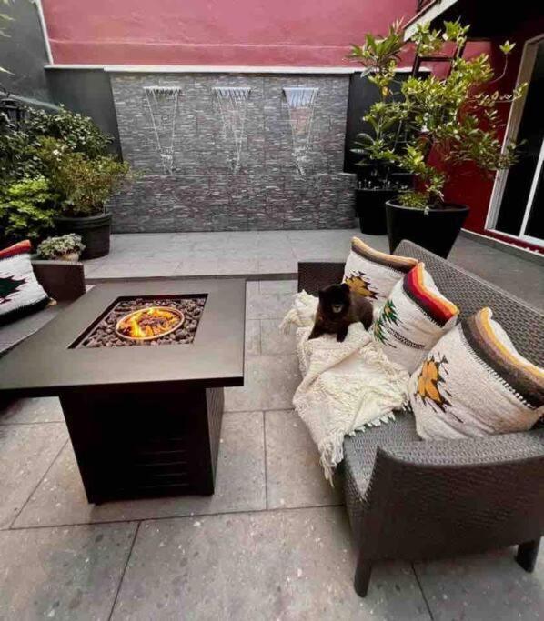 Luxurious Mid Century Modern Folk Art Mexico